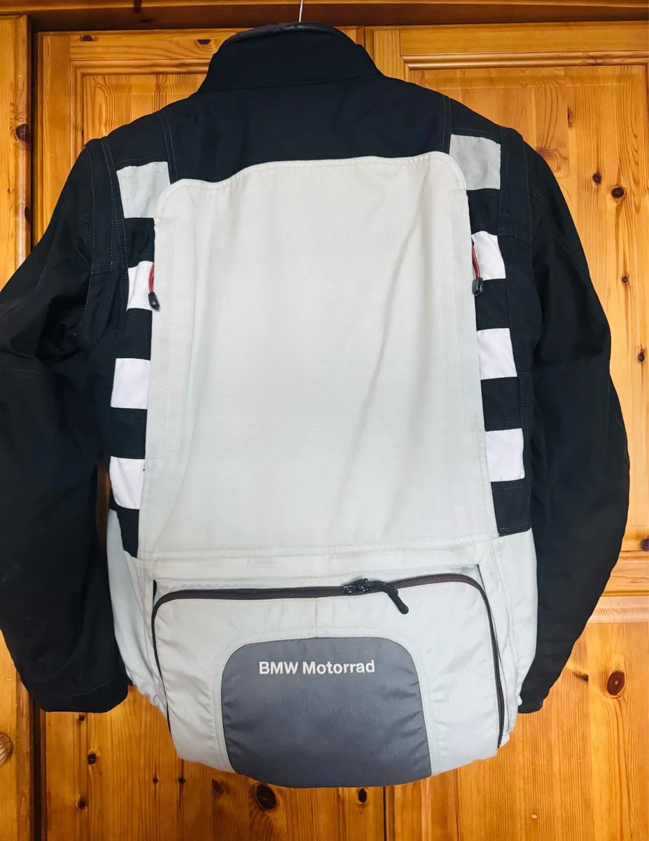 BMW Rallye pro 2 jacket size 52 - Image 4