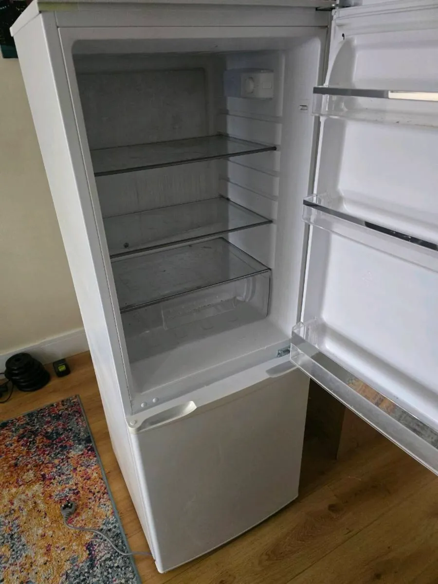Fridge freezer - Image 2