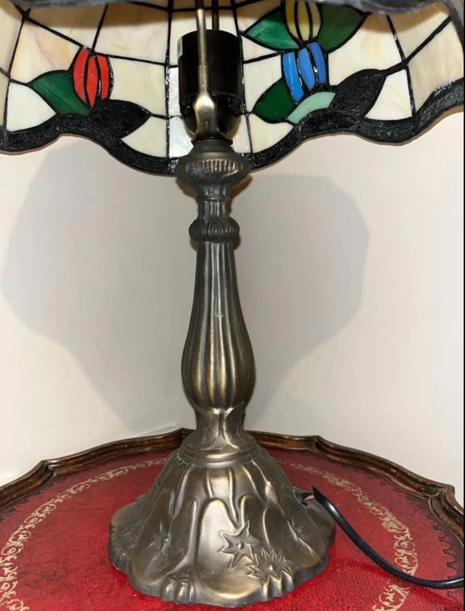 Tiffany style table lamp - Image 3