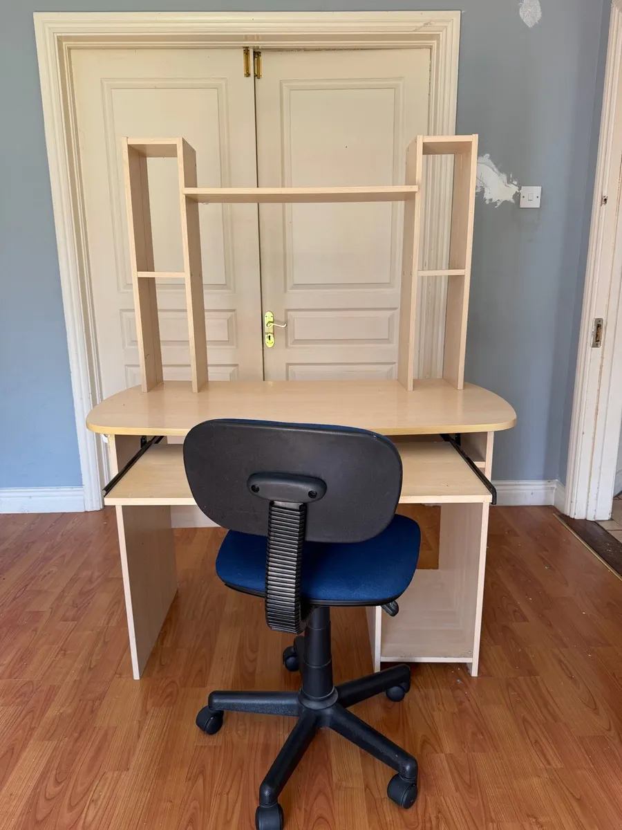 Desk and chair - Image 1