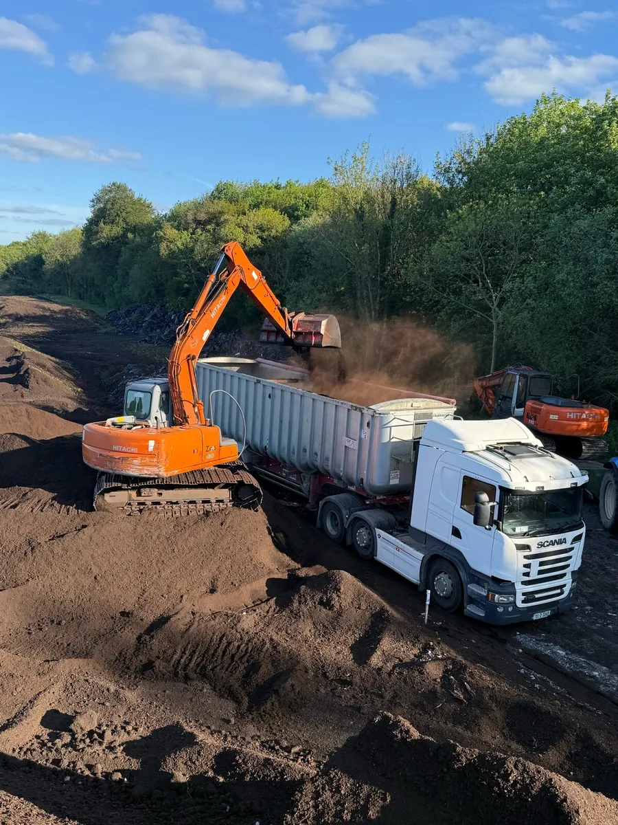 Peat delivered - Image 1