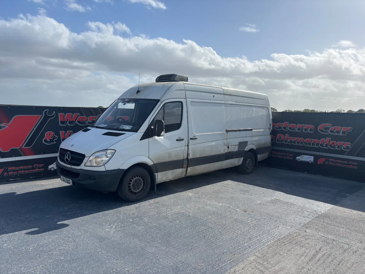 13 MERCEDES SPRINTER  319 v6 for dismantling