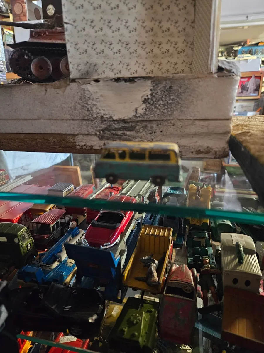 Matchbox Lesney Minibus - Image 1