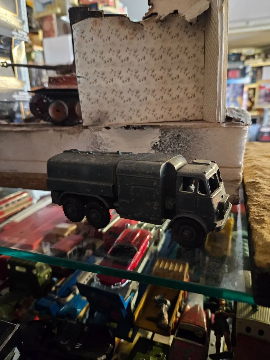 Dinky 1950's RAF Fuel Tanker - Image 3
