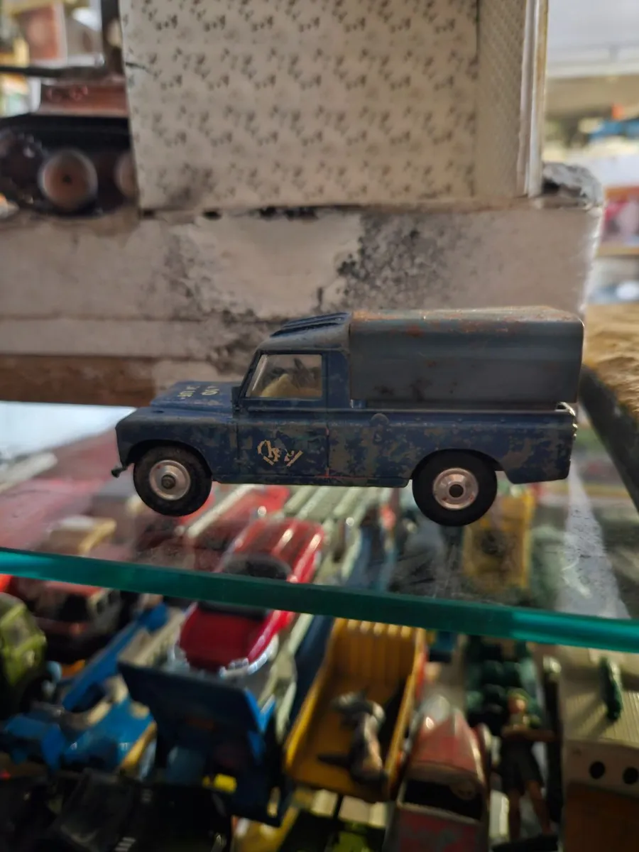 Corgi 1960's Landrover - Image 1