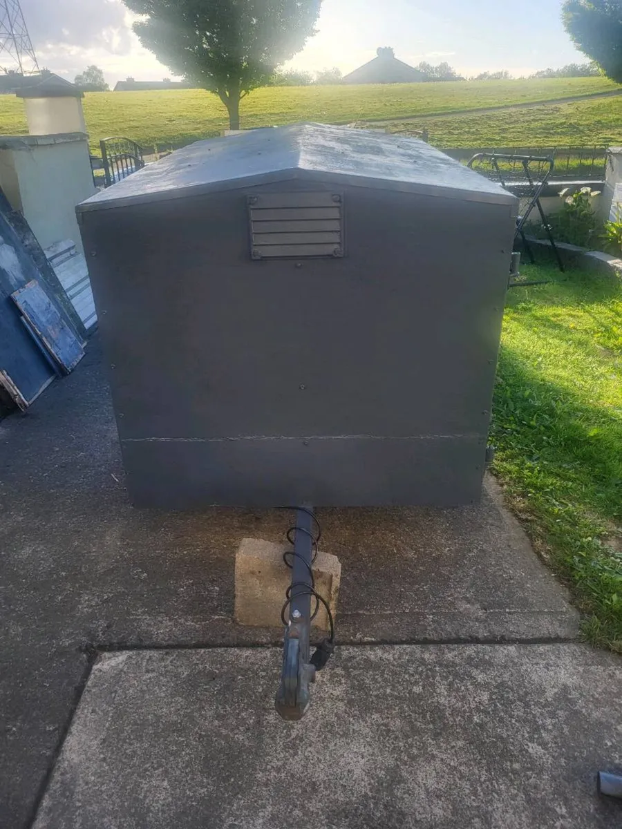 Dog Trailer - Image 1