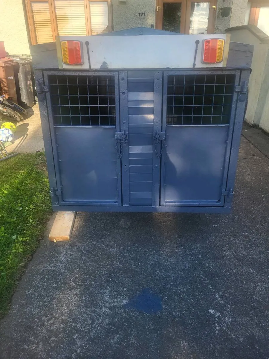 Dog Trailer - Image 3