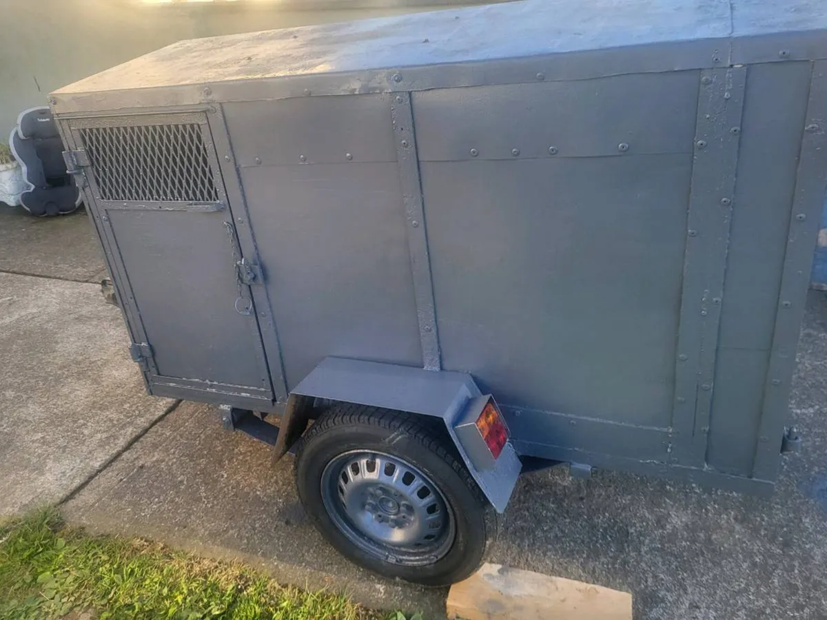 Dog Trailer - Image 4