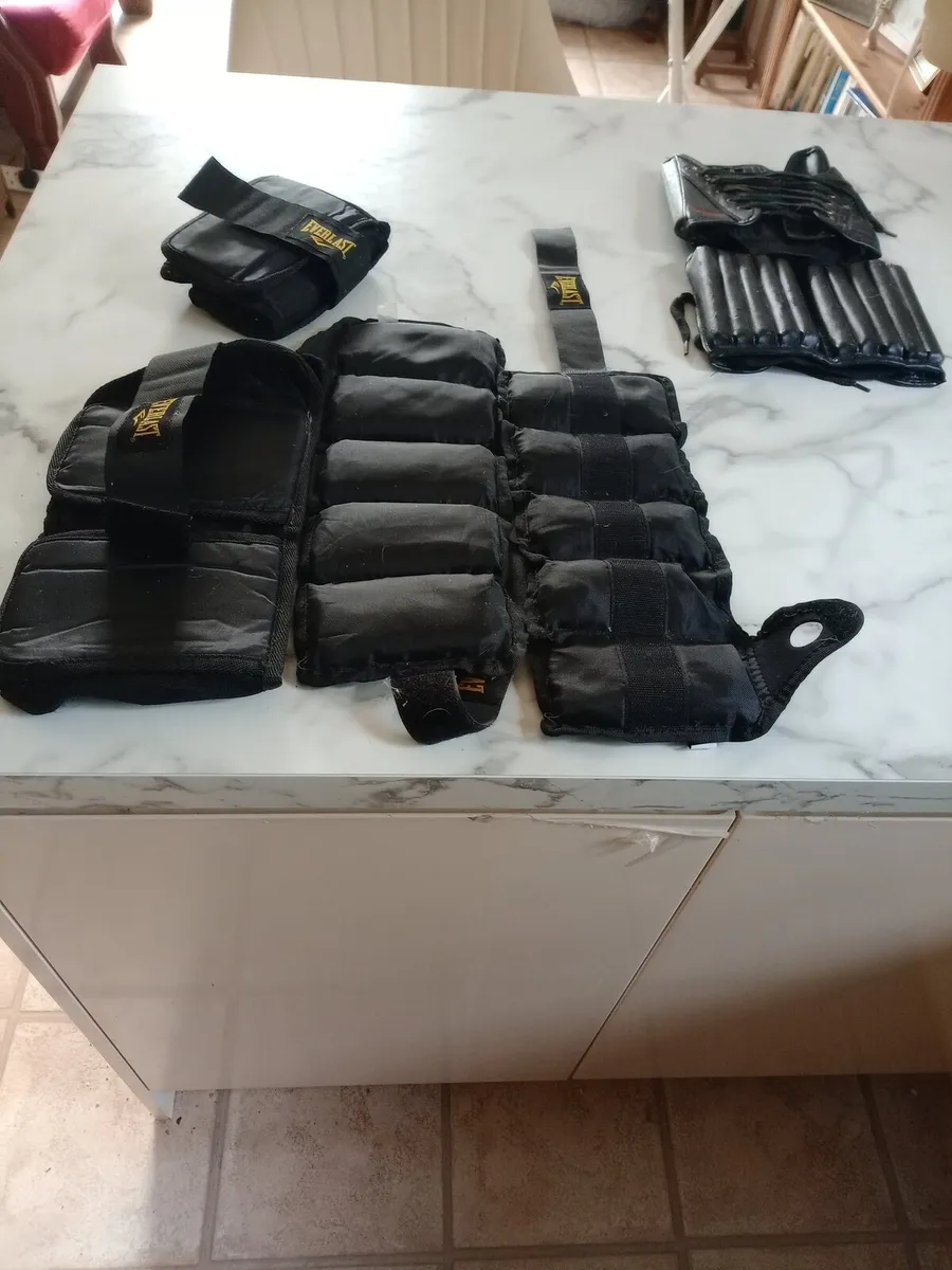 Set of Everlast Hand and Foot Weights - Image 4