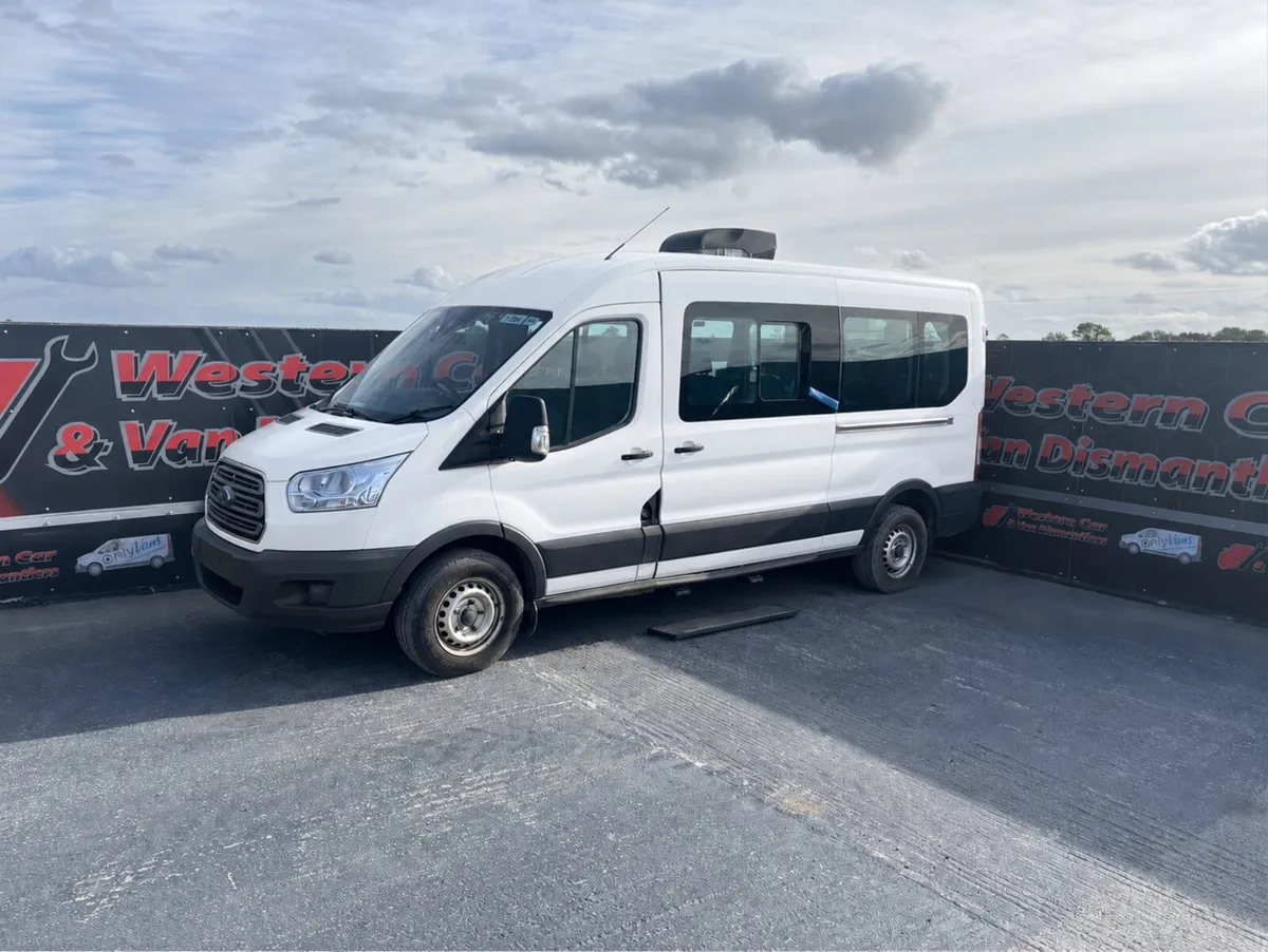 152 ford transit 2.2 bus for dismantling