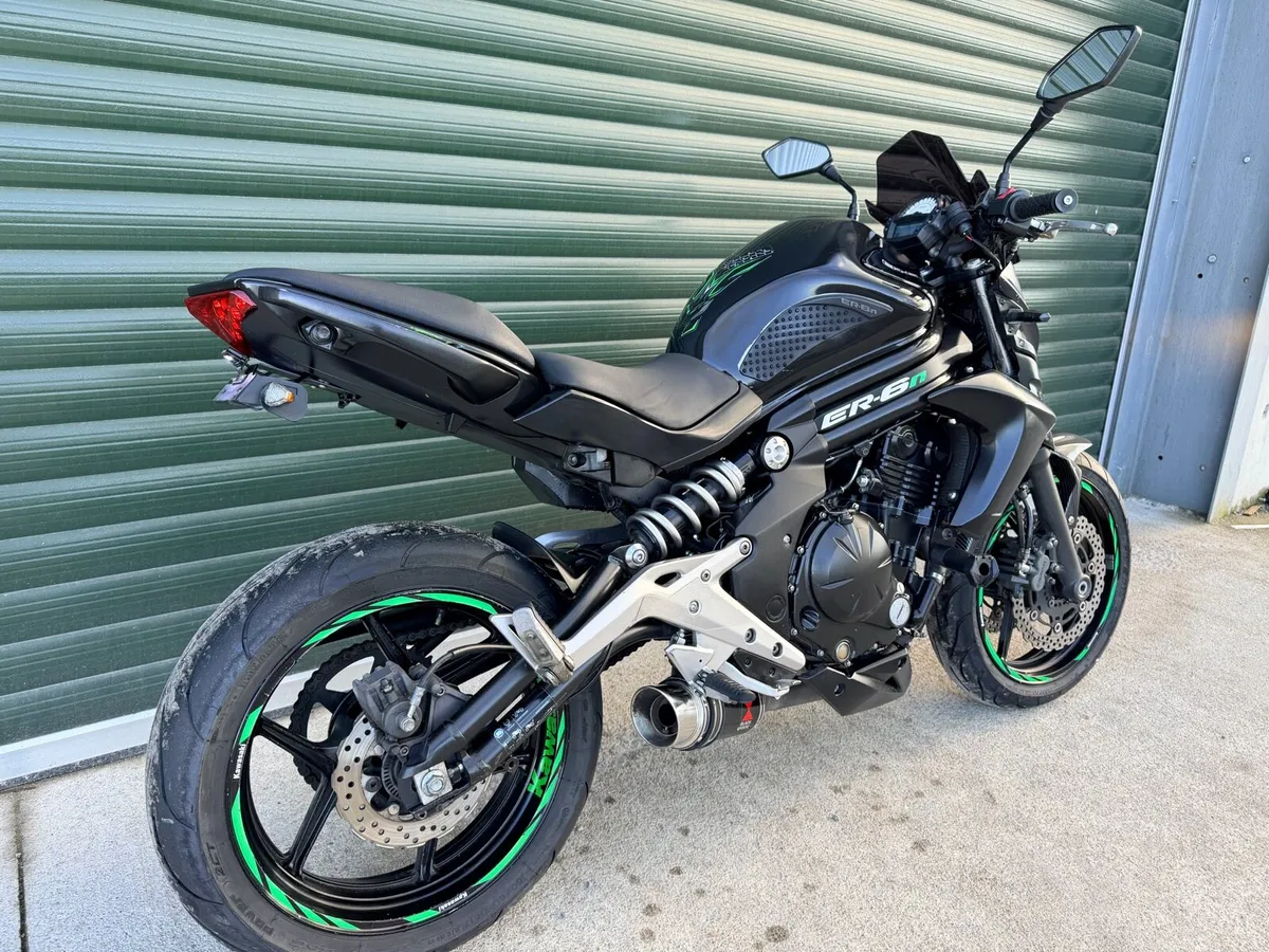 Kawasaki ER6N - Image 3