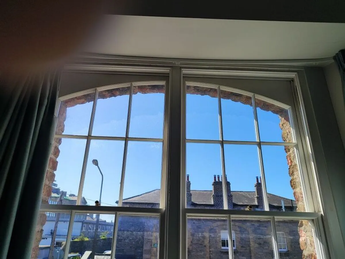 6 Pairs of Curtains & Rails - needs to go in next few days - Image 3