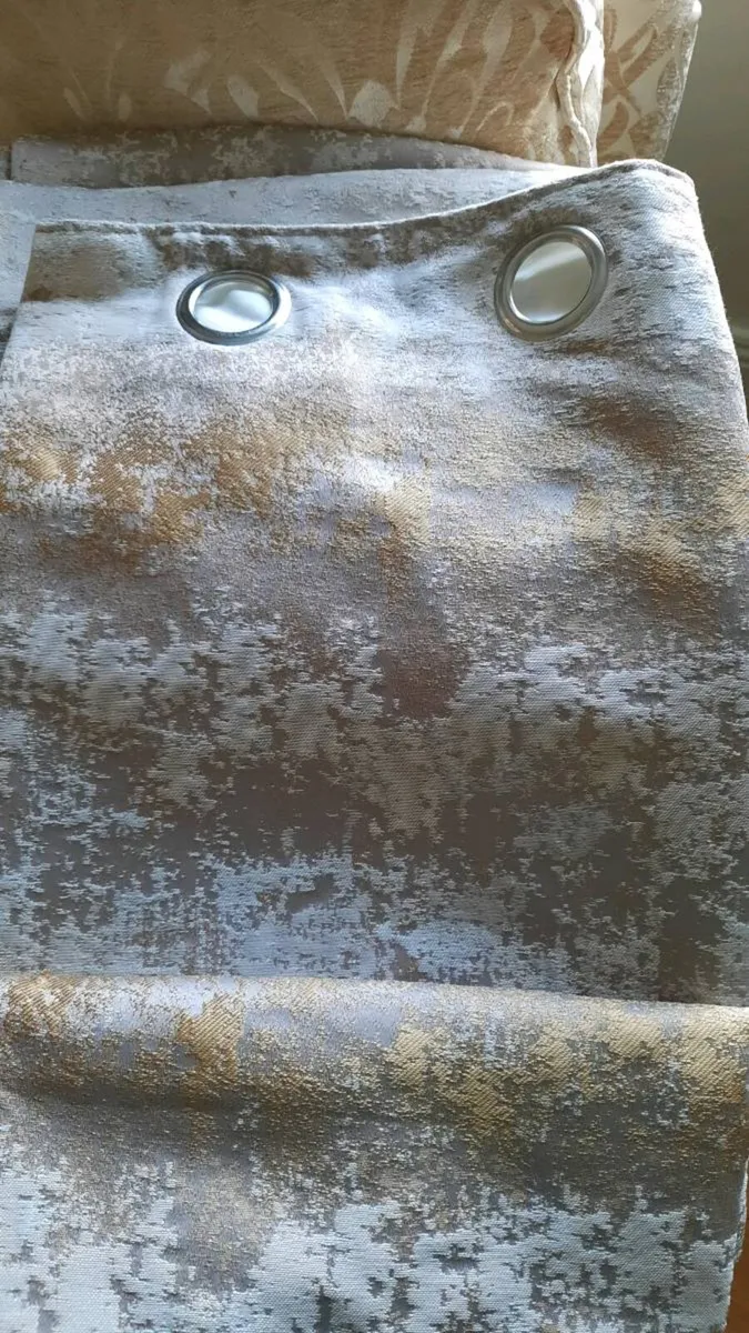 Curtains - Image 1