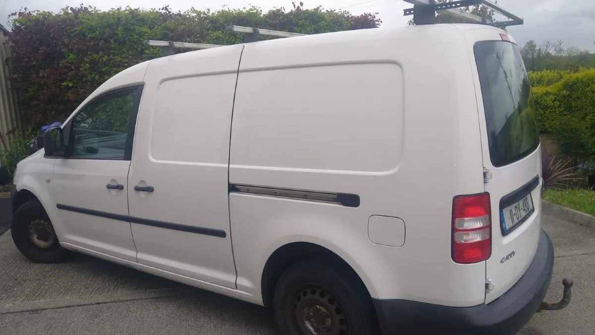 Volkswagen Caddy Maxi 2011 - Image 2