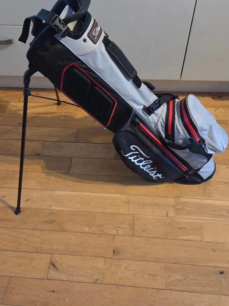 Titleist Stadry Golf Bag - Image 2