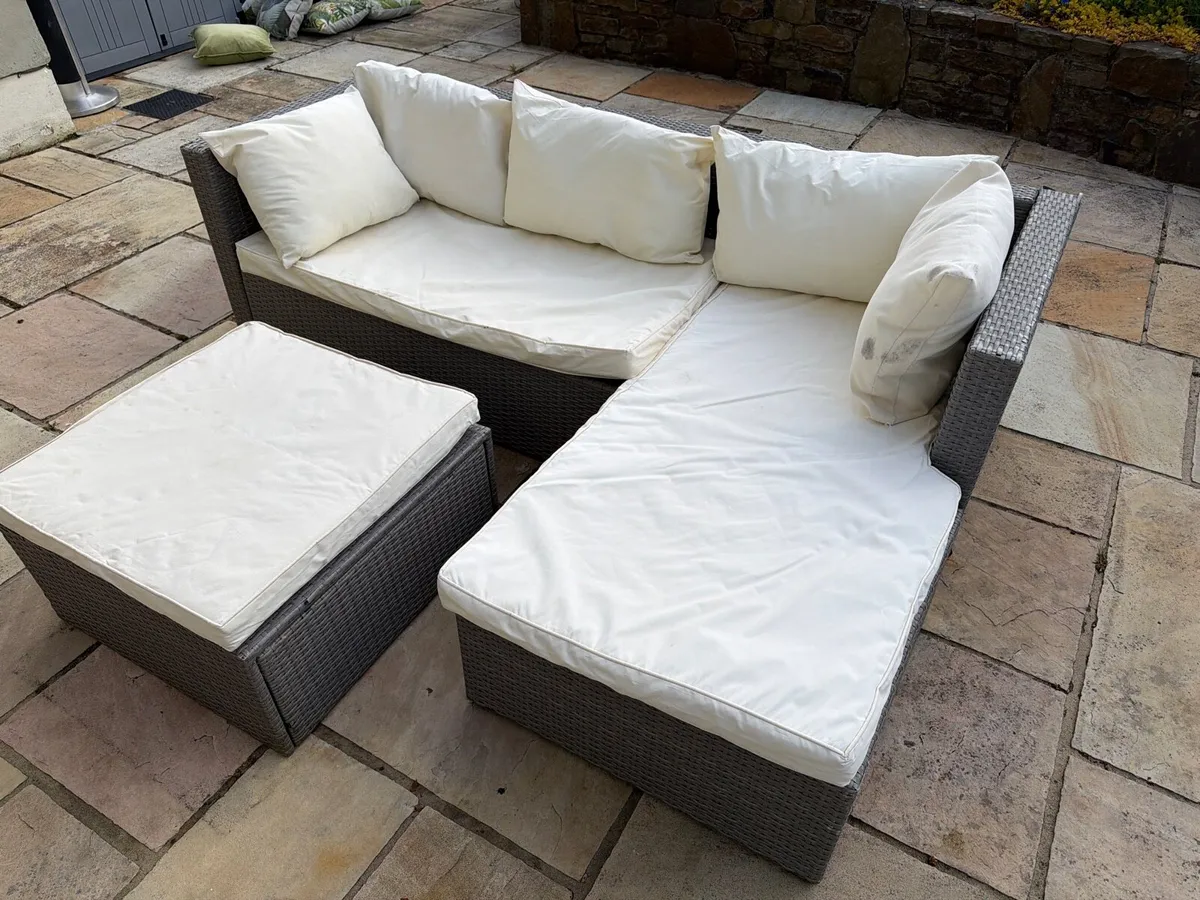 Patio chairs - Image 2