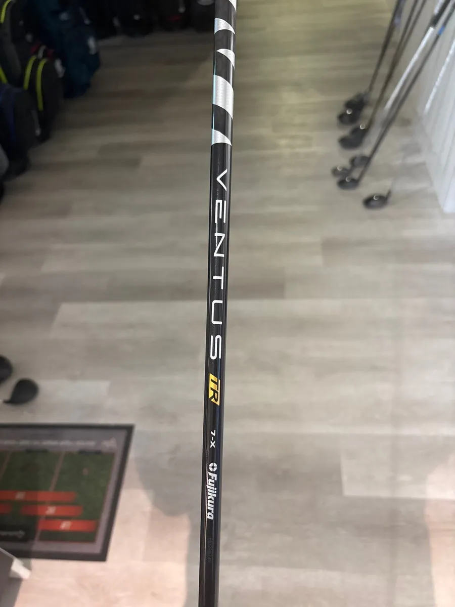 Cobra DS Adapt LS (3 Wood Ventus TR 7X) - Image 4