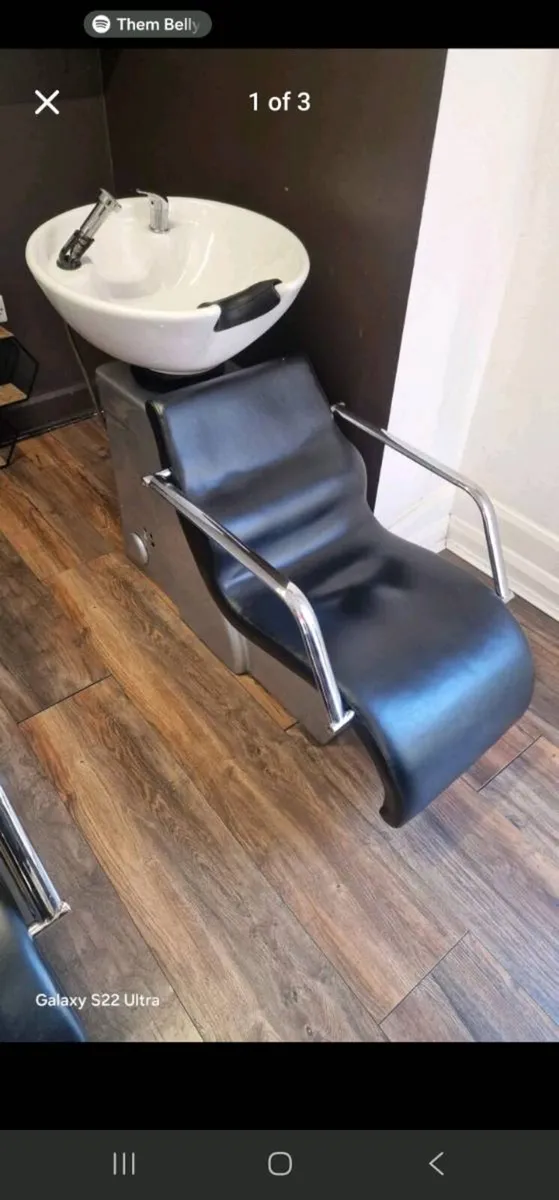 Salon furniture - Image 2