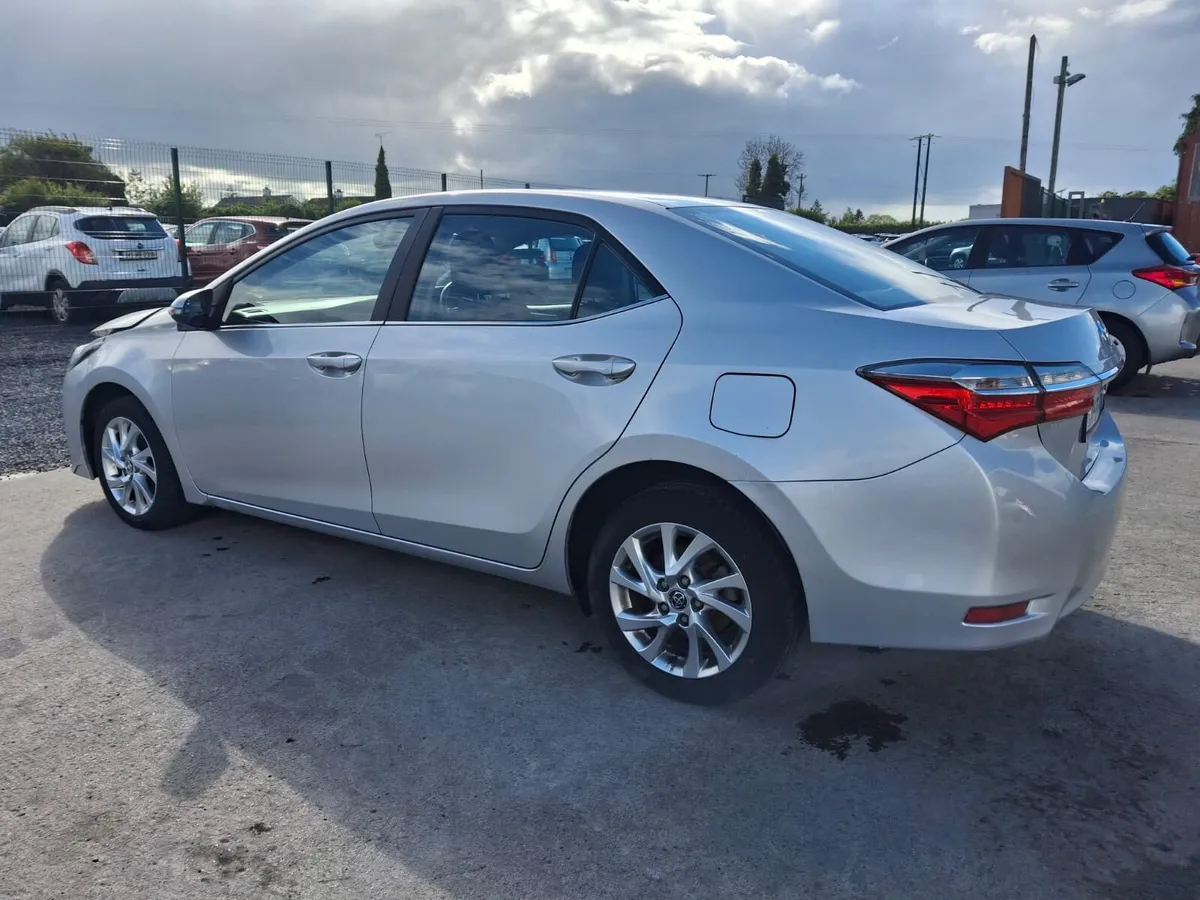 2017 Toyota Corolla 1.4 D4D Light Damage - Image 4