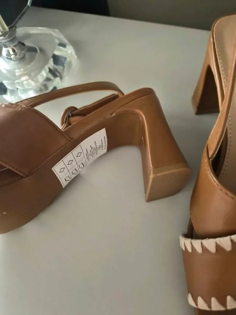 Sandals - Image 2