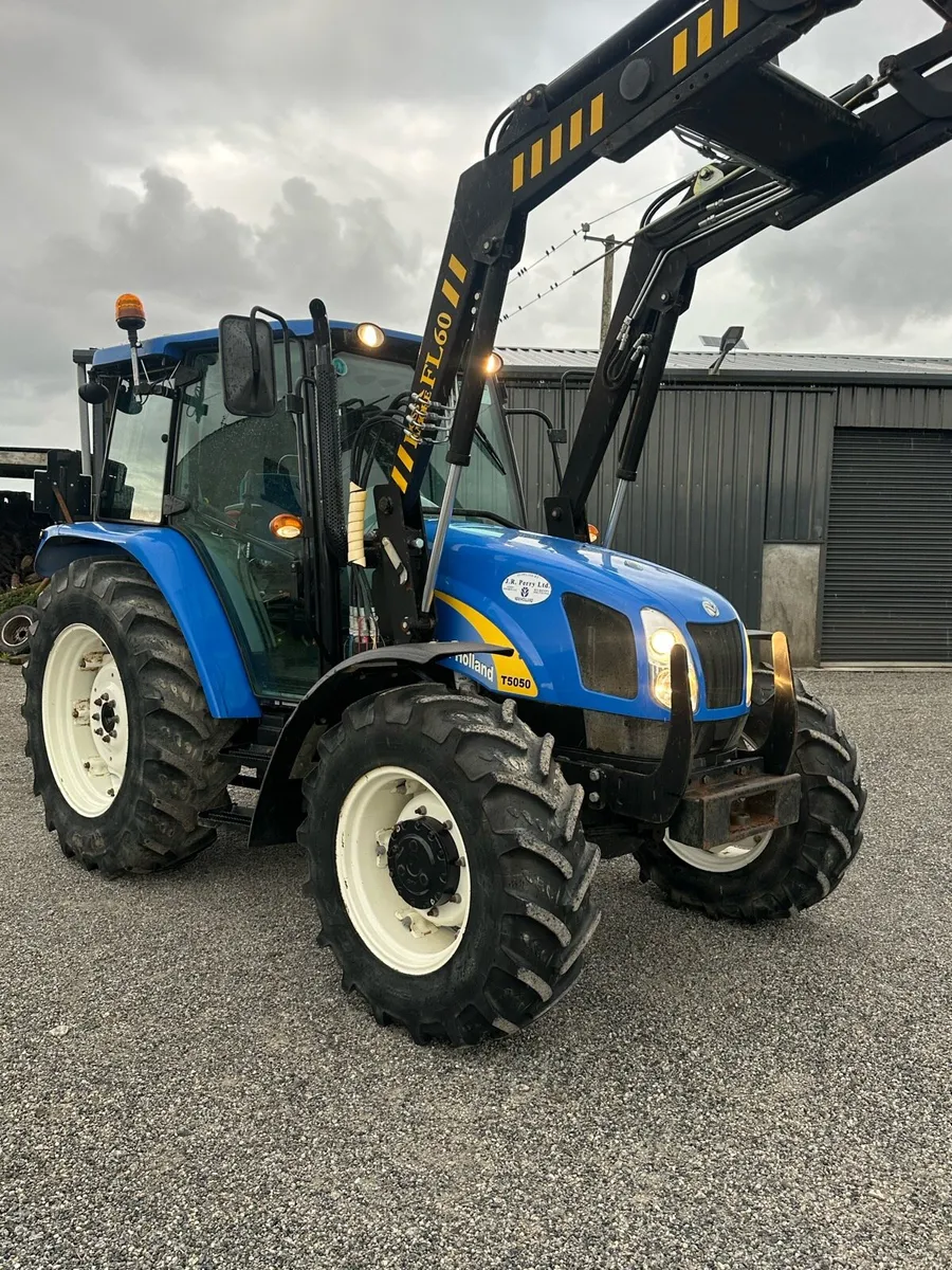 T5050 and rossmore loader  1000hours - Image 1