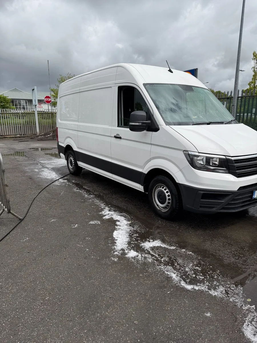 Volkswagen Crafter 2.0L - Image 1