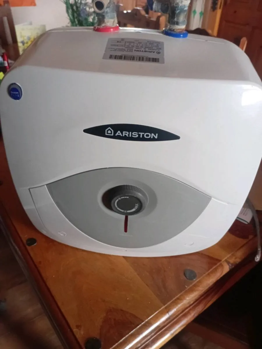 Ariston Undersink  water heater - Image 3
