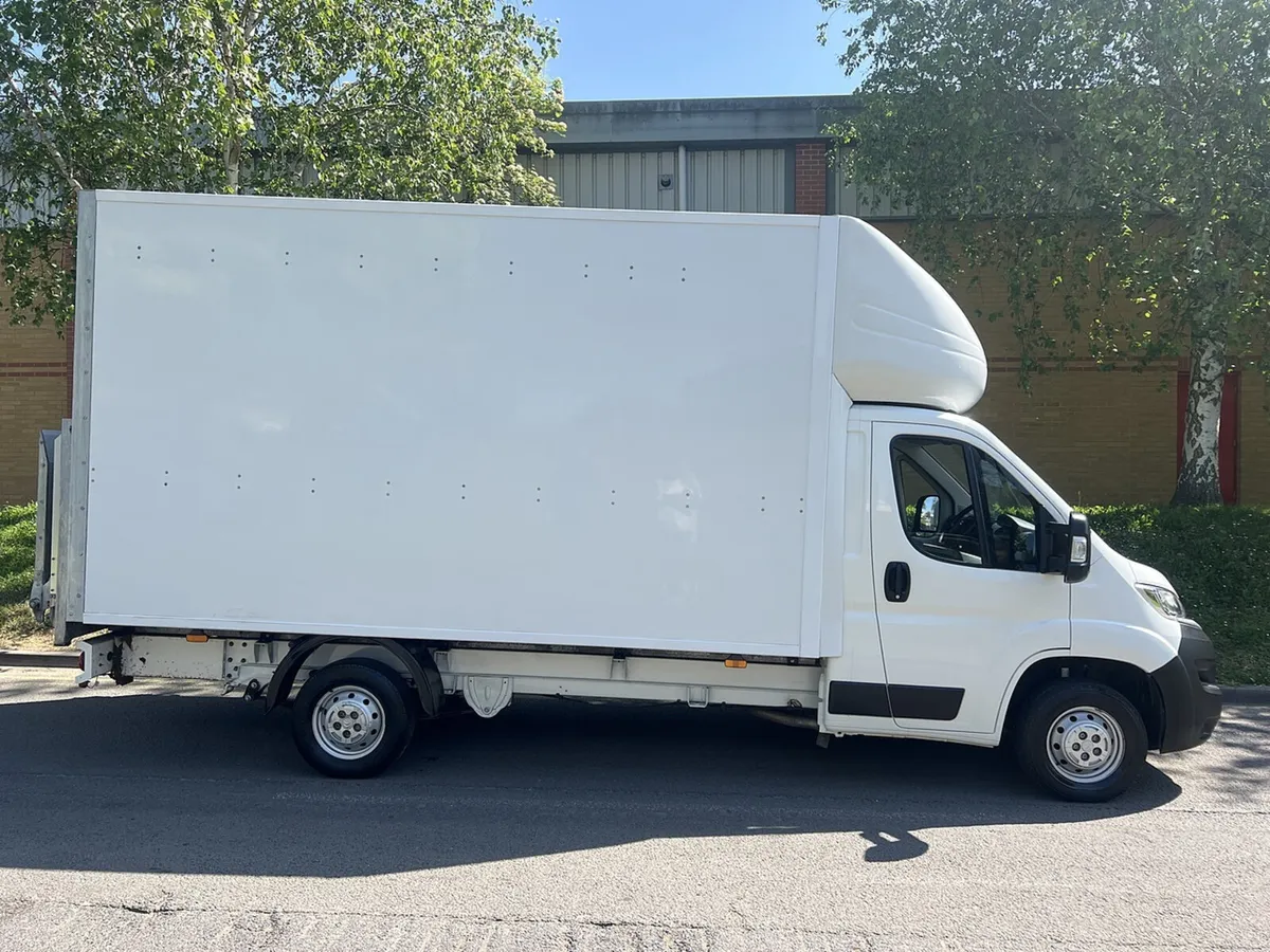 2020 Citroen Relay Luton Box Van - Image 1
