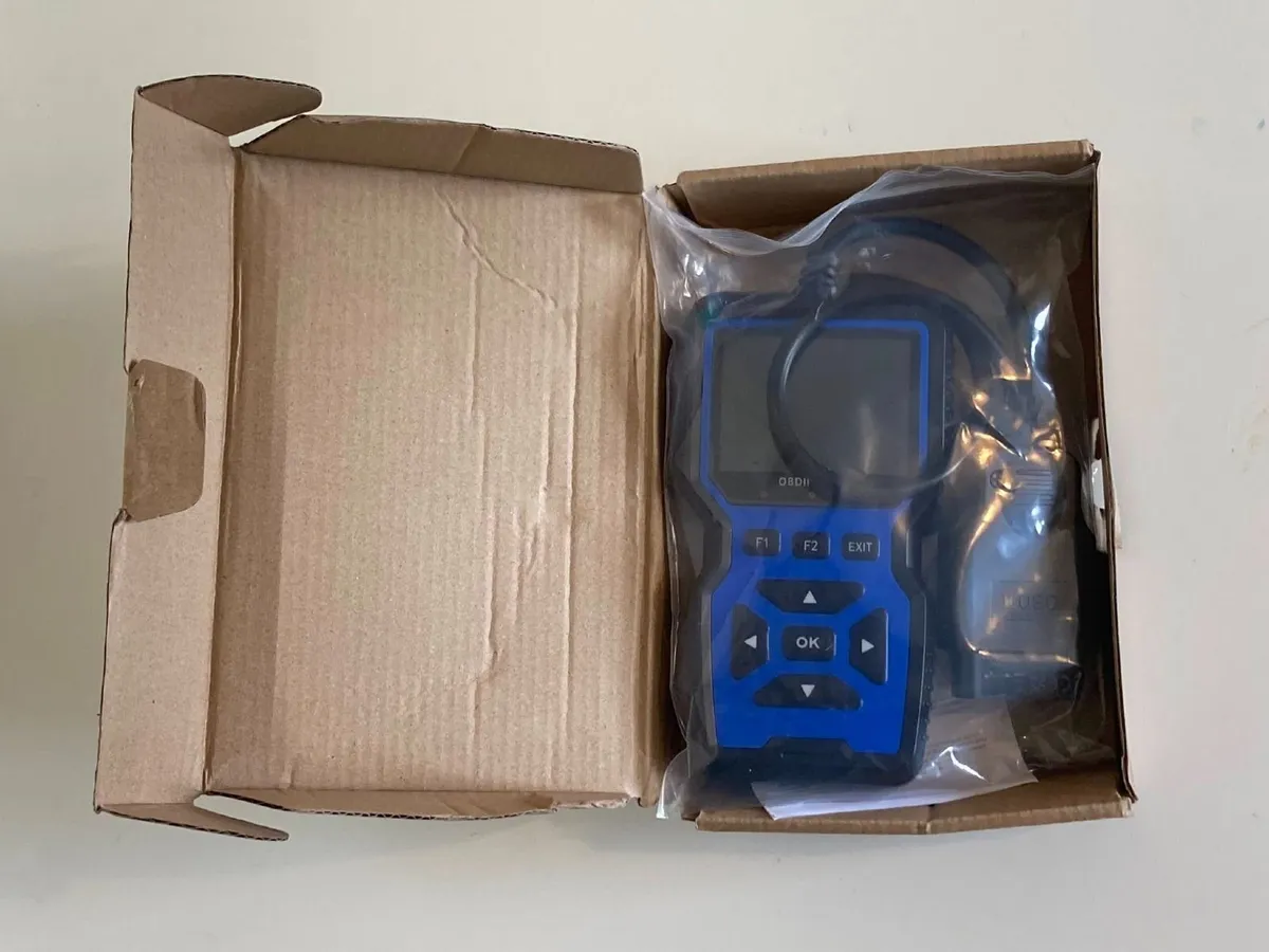 New OBD2 Car Diagnostic Scanner V519 - Image 4