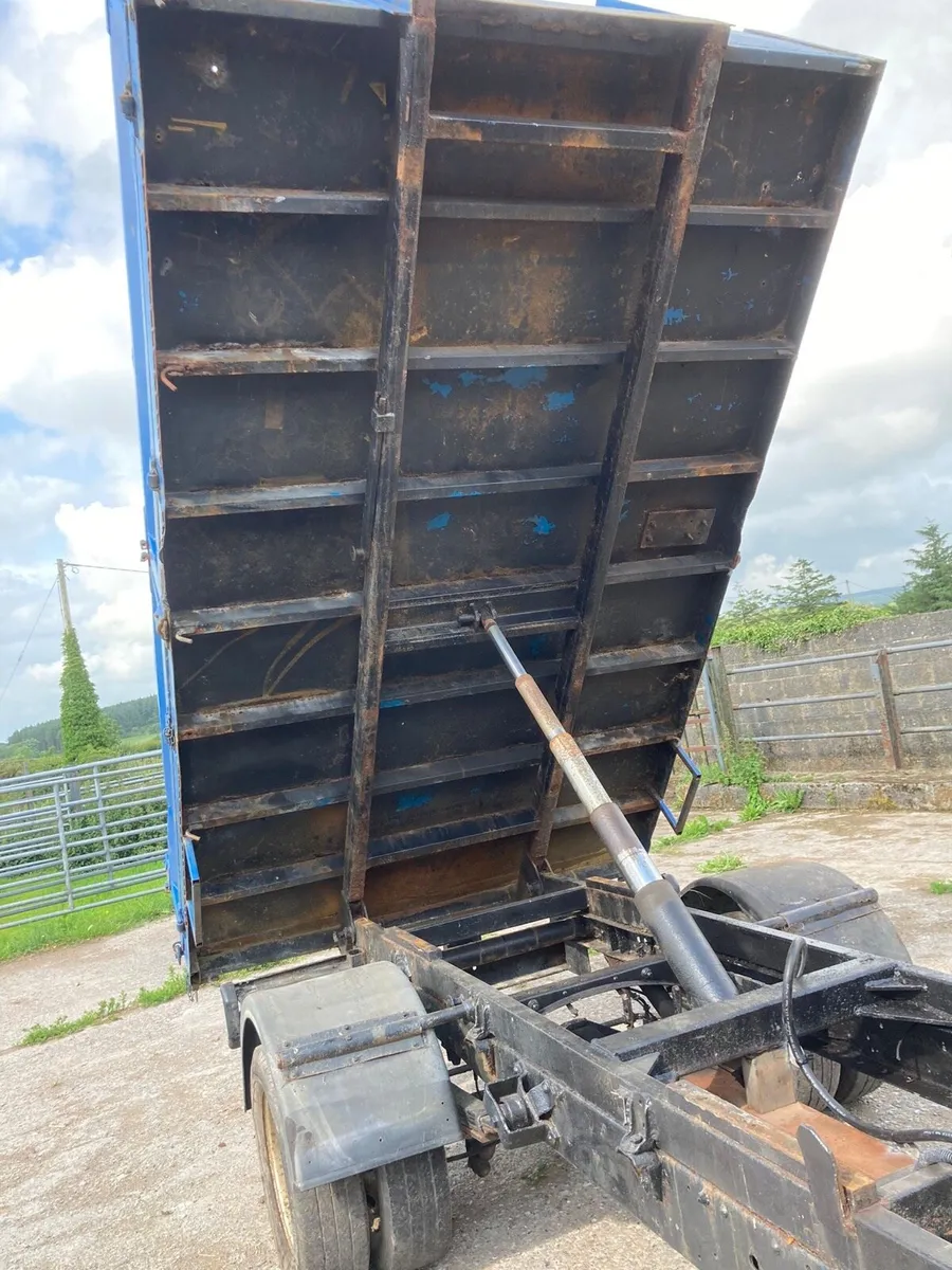 Tipping trailer - Image 4