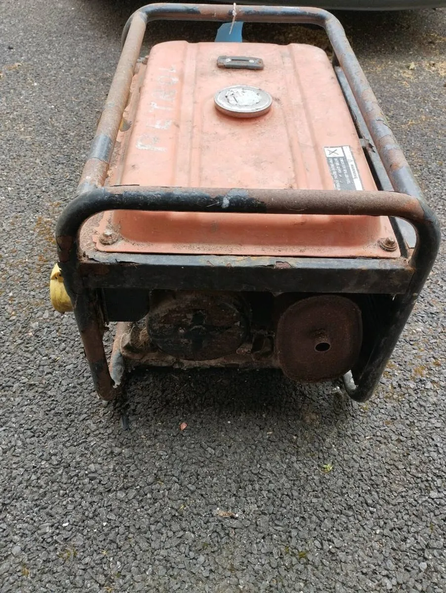Petrol generator - Image 4