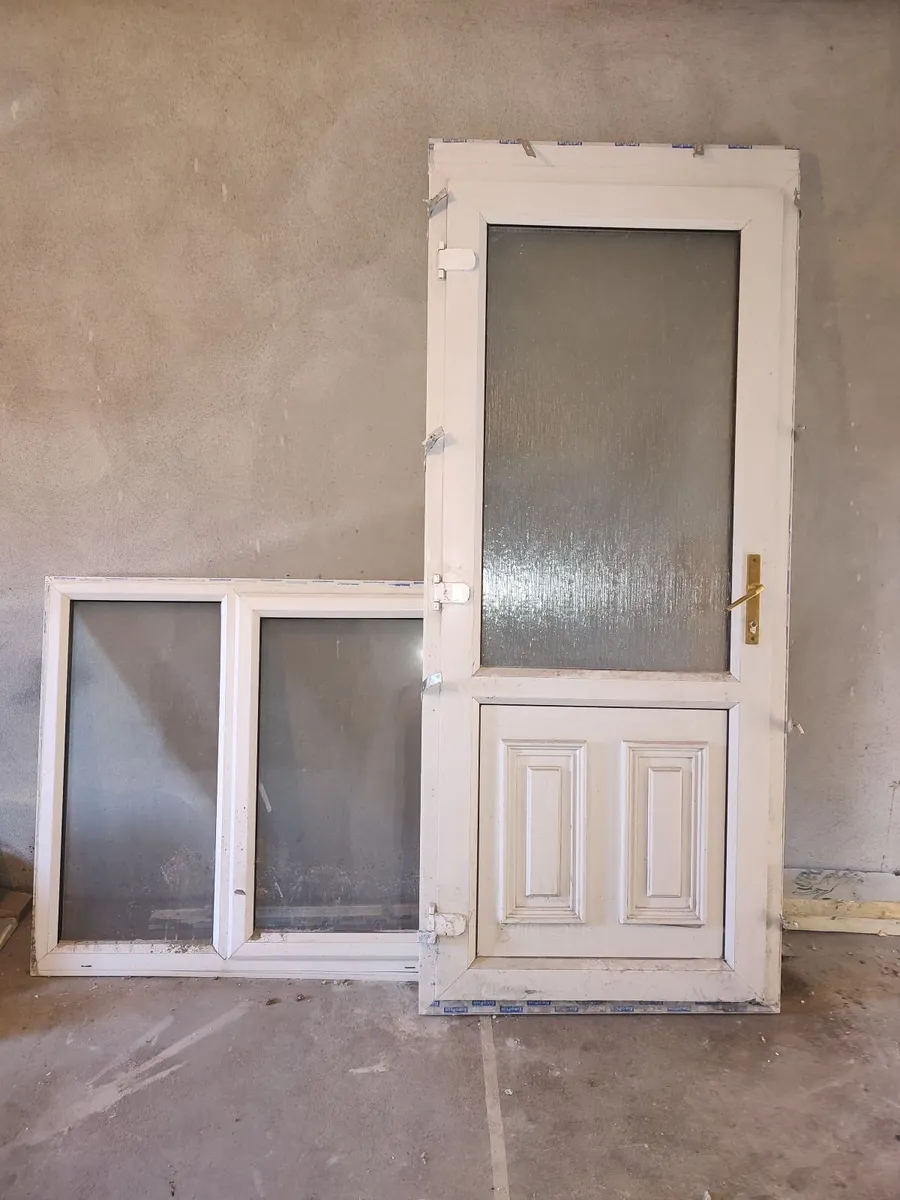 Garage door and window - Image 1
