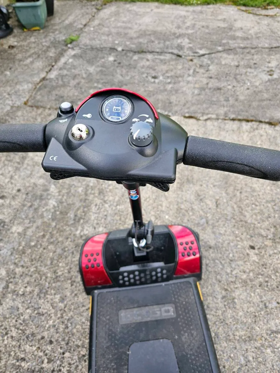 Electric scooter - Image 2