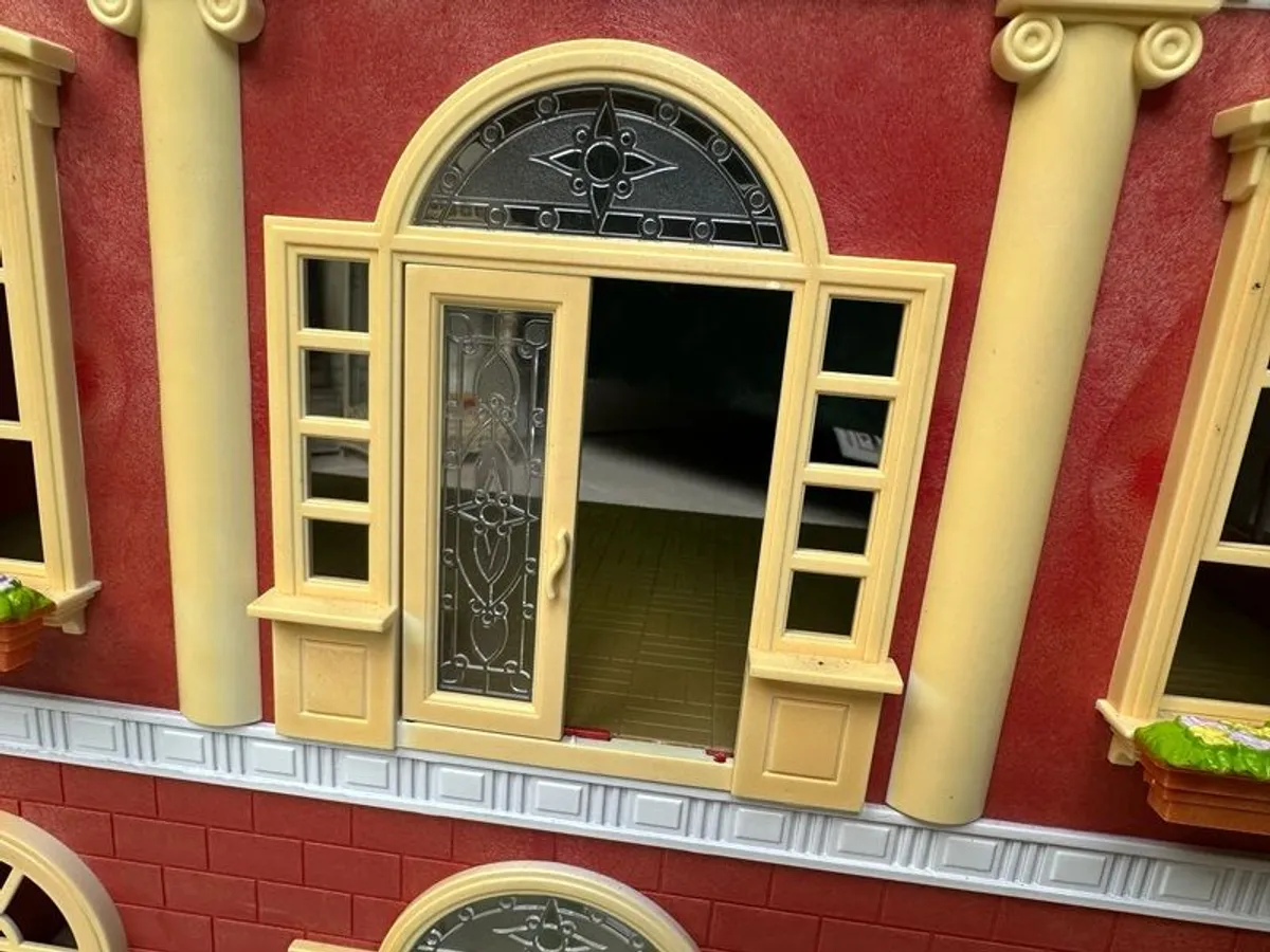 Sylvanian Families Regency Hotel - Image 2
