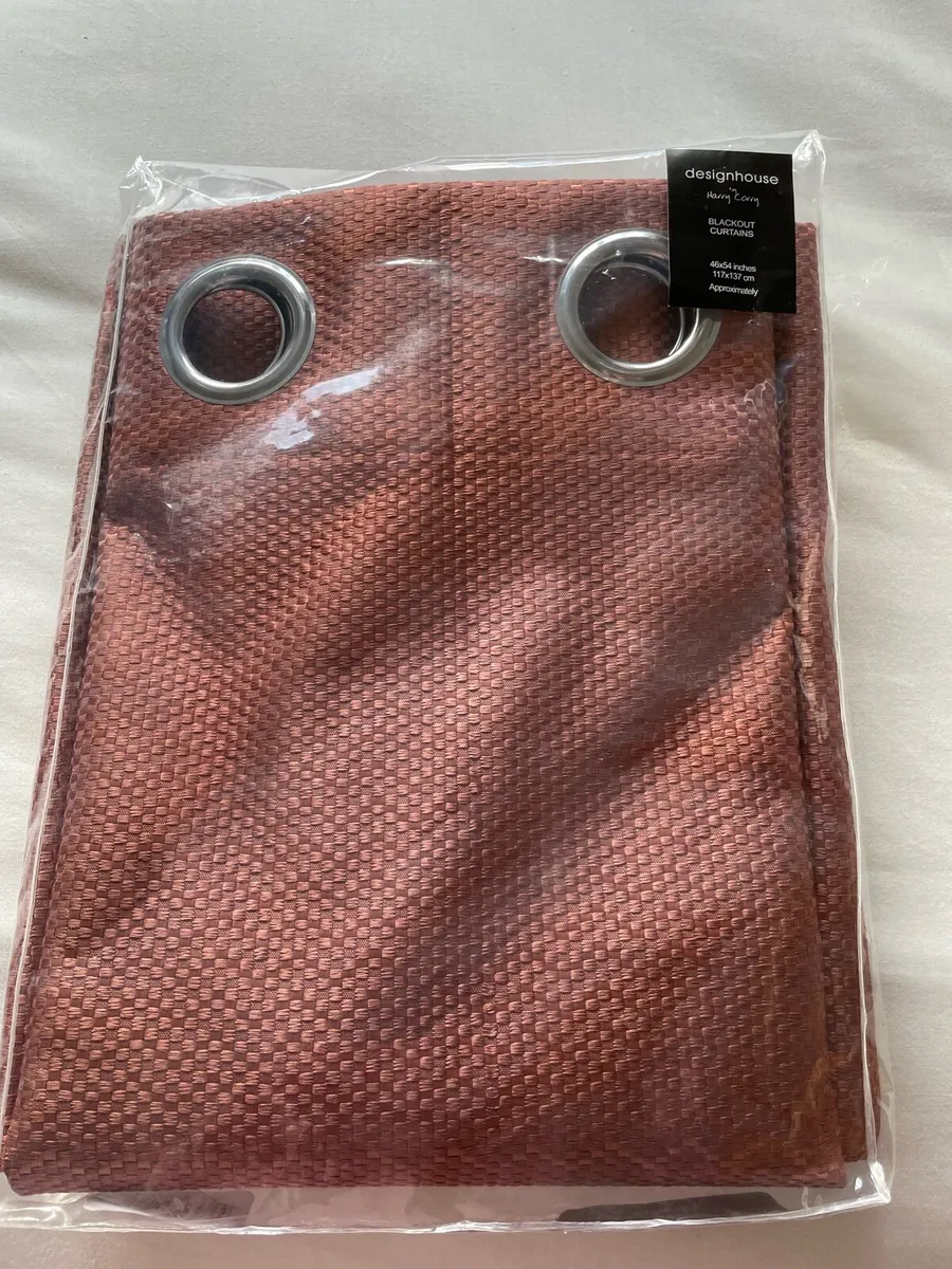Curtains - Image 3