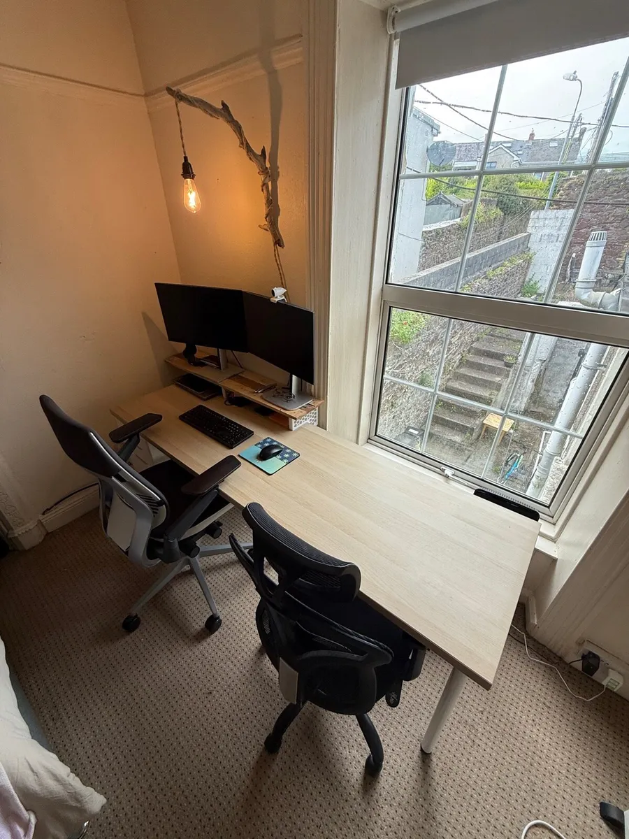 Home office for 2 people - Image 1