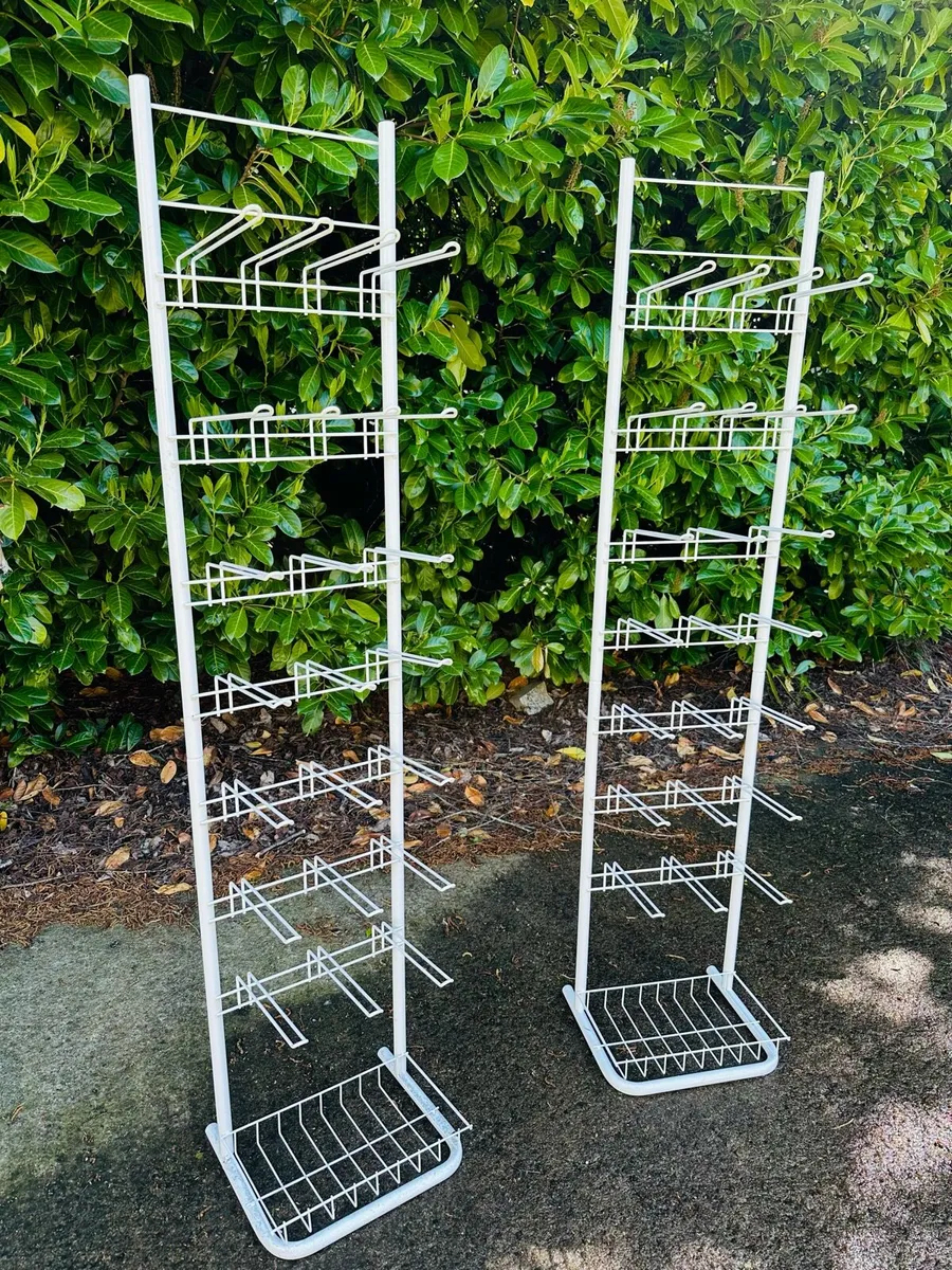 HEAVY DUTY WHITE SHOP DISPLAY STANDS - Image 1