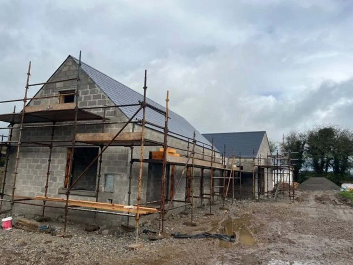 Scaffolding for self build 690 peices total - Image 4