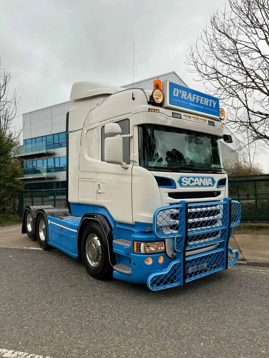2017 Scania R580 6x2 Twin tag - Image 1