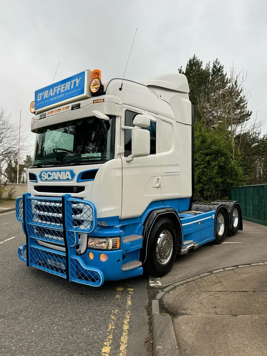 2017 Scania R580 6x2 Twin tag - Image 2