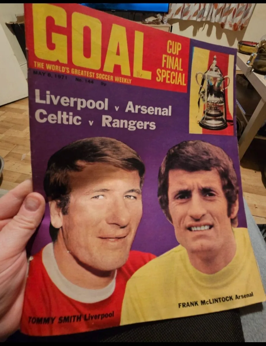 2 Football Magazines and Programme - Image 2