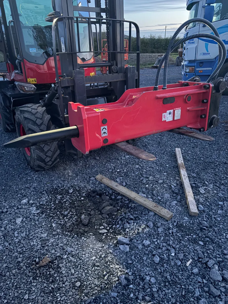 Unused 13tonne Rock breakers for sale - Image 1