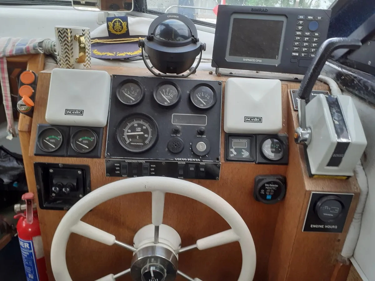 Cabin cruiser - Image 4