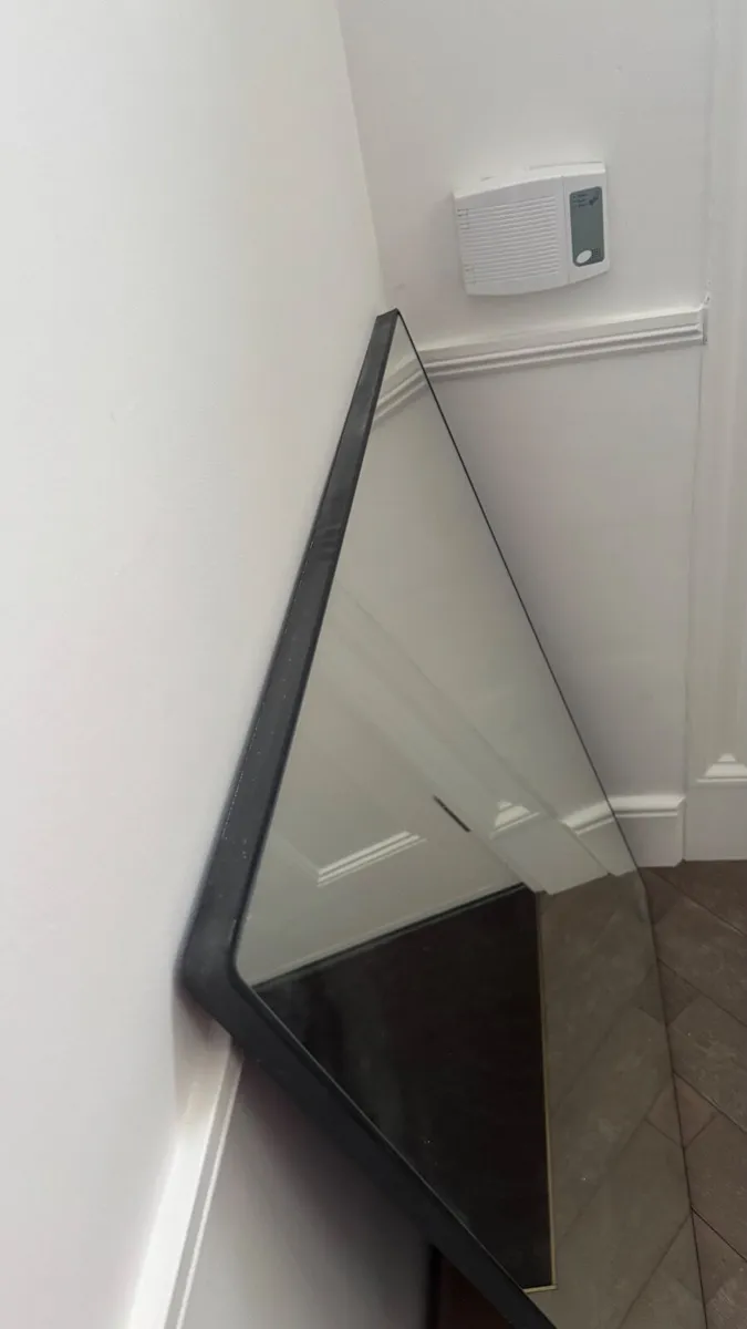 Mirror - Image 4