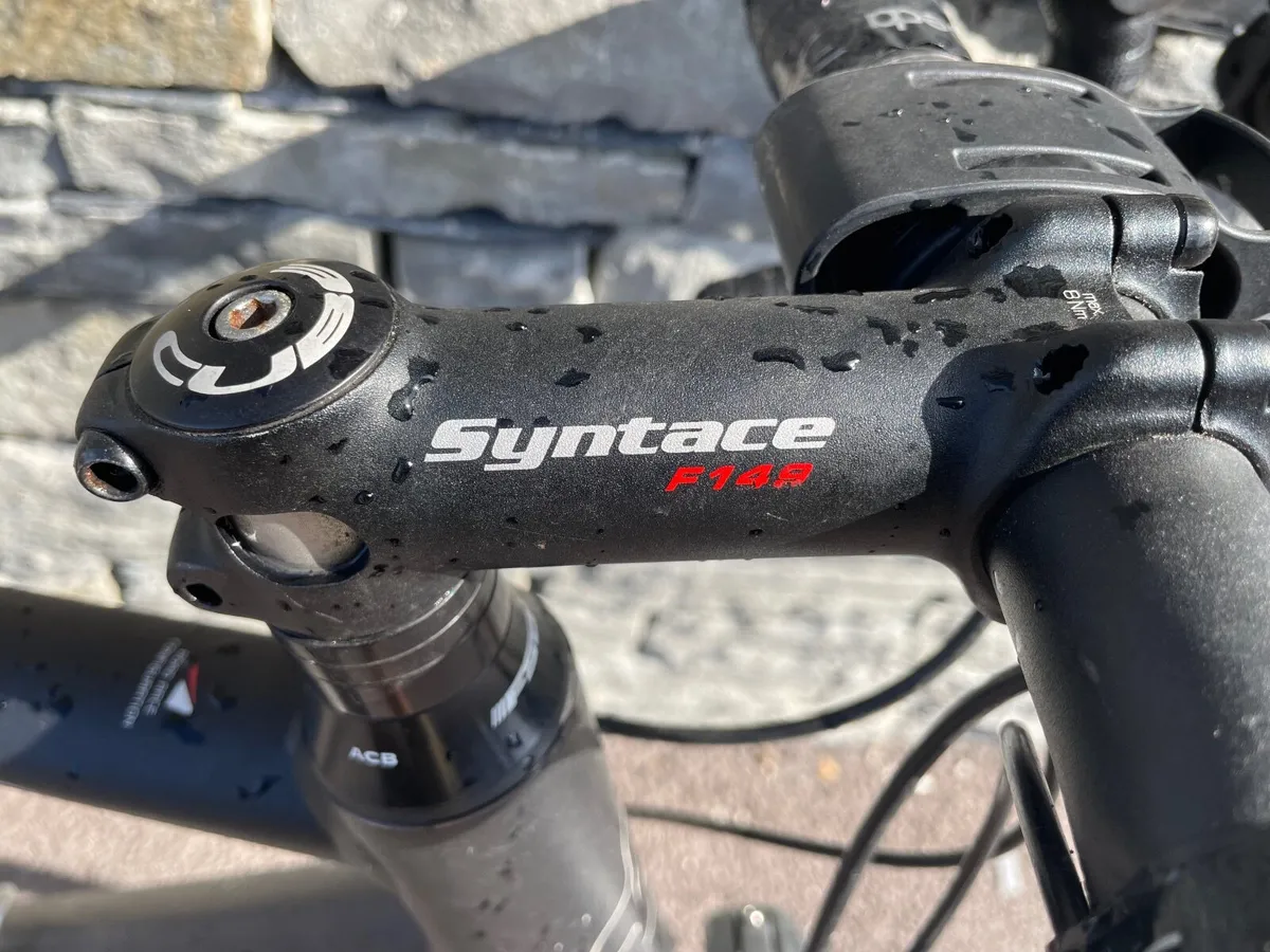 Cube racing bike in great condition - Image 4