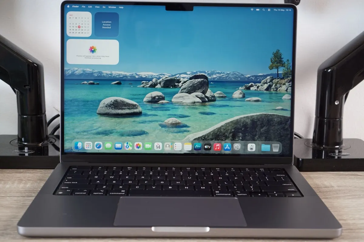 Macbook Pro 14" 2021 M1 Pro | 16GB Ram | 512GB - Image 1