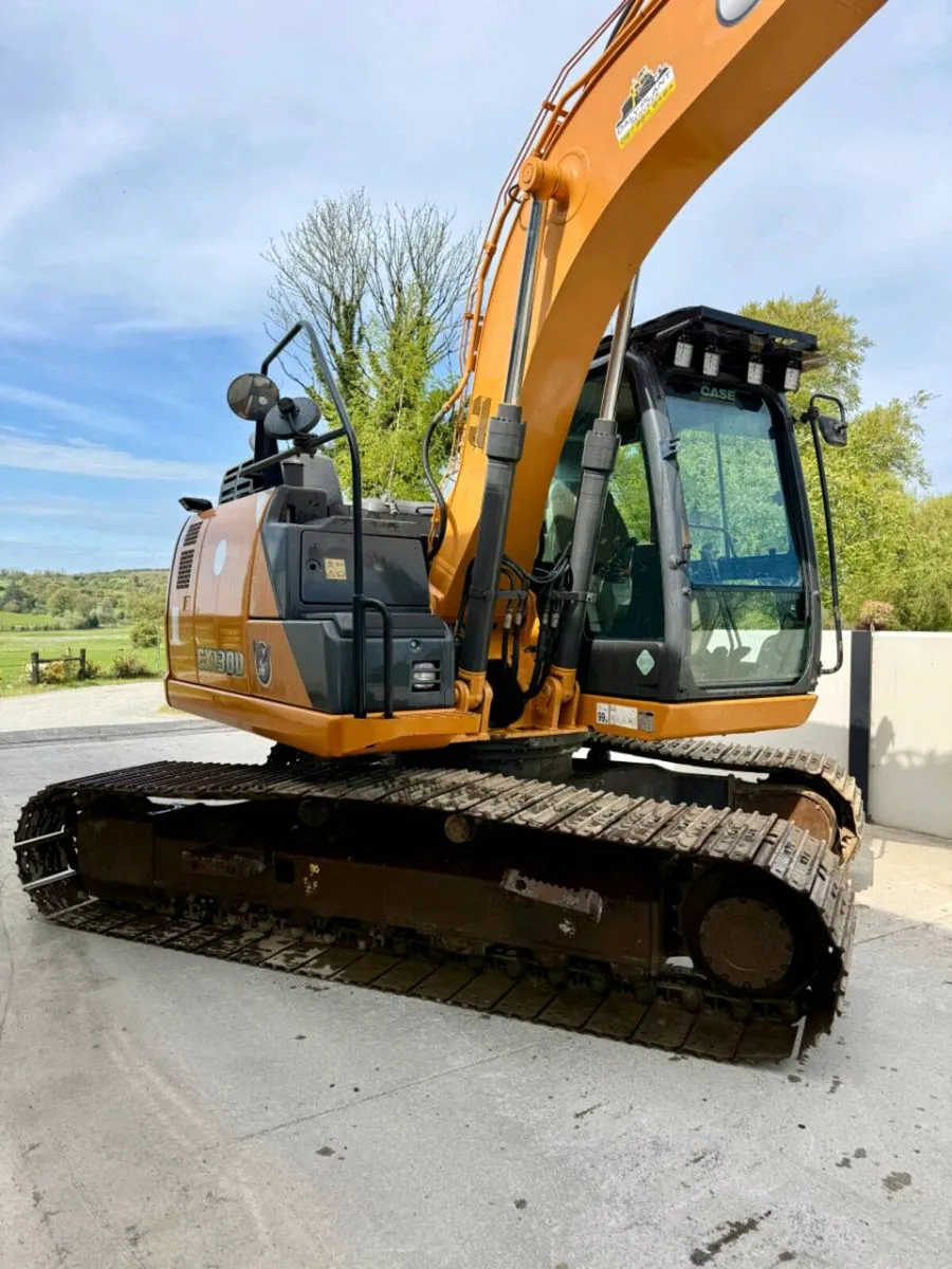 Excavator - Image 2