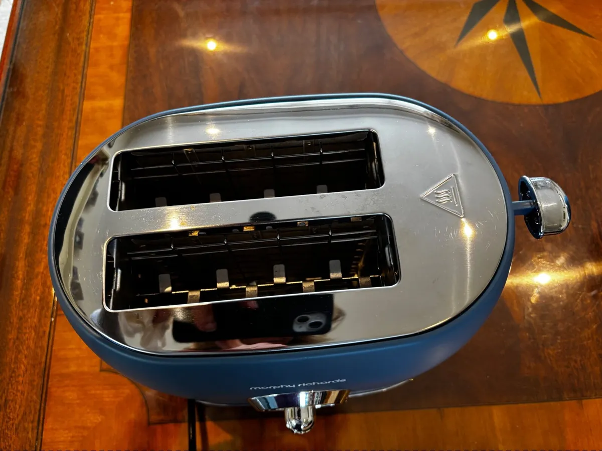 Kettle and Toaster Set - Image 2