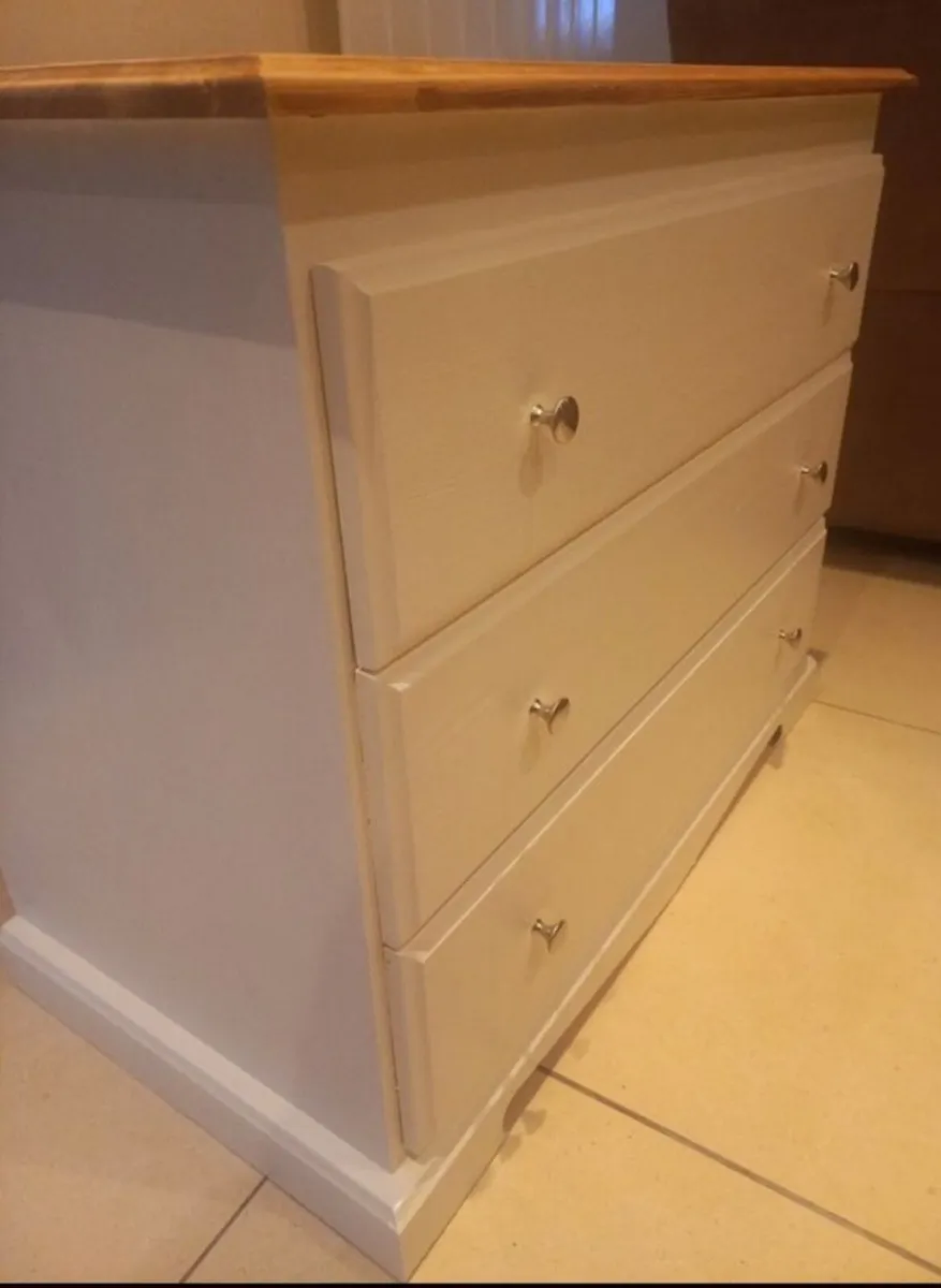 Chest of drawers - Image 3
