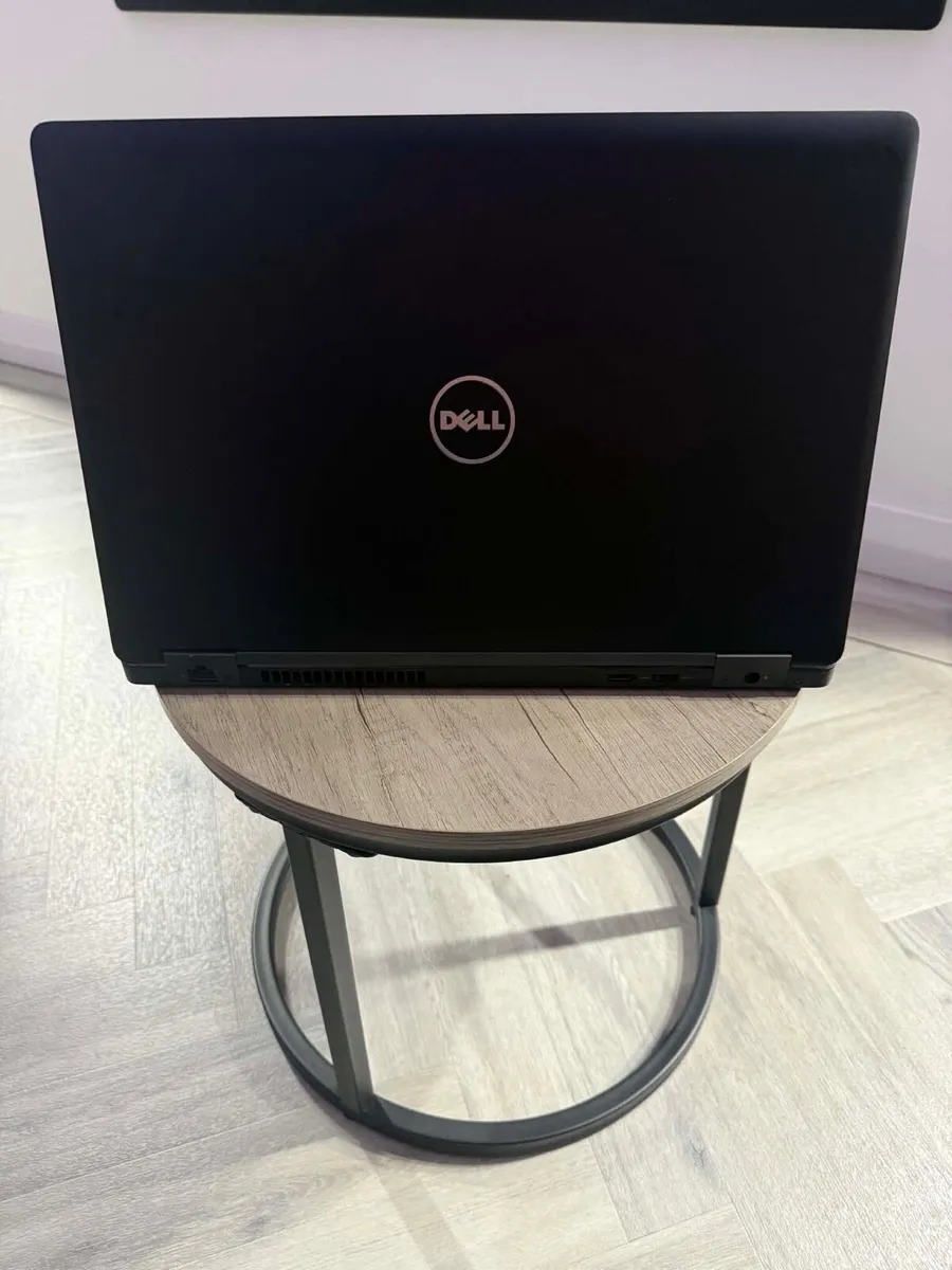 Laptop - Image 4